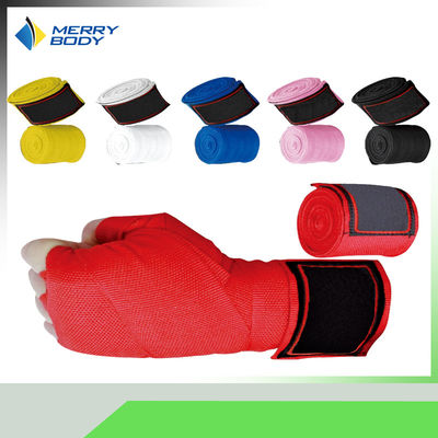 伸縮性がある綿のボクシング手は赤い専門の保護ボクシングの手首の覆いを包む